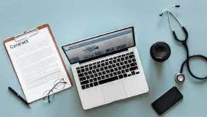 نائب يطالب بتكثيف الرقابة على المحتوى الطبي ومحاسبة مستغلي حاجة المرضى