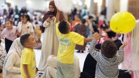 هل تؤثر البيئة في تكوين شخصية الإنسان؟.. أمين الفتوى يجيب