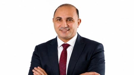 عضو بالتنسيقية: استقبال الرئيس الصيني يعكس عمق العلاقات التاريخية بين القاهرة وبكين