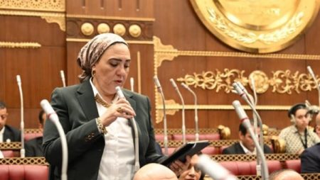شكاوى كثيرة من صعوبتها .. داليا الأتربي: مناهج المرحلة الابتدائية تفوق قدرات الطلاب وتحتاج إلى مراجعة شاملة