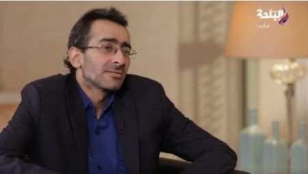 بعد تصدره التريند.. حكاية الصيدلي مينا من الصيدلية إلى توصيل الطلبات