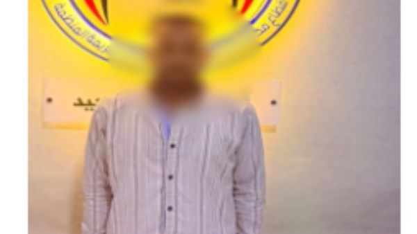 استولى على أموال عملاء البنوك بالمنيا.. نصاب يواجه هذه العقوبة طبقا للقانون