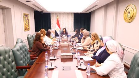 وزيرة التضامن تلتقي مديرة برنامج الأغذية العالمي في مصر لبحث سبل تعزيز التعاون المشترك