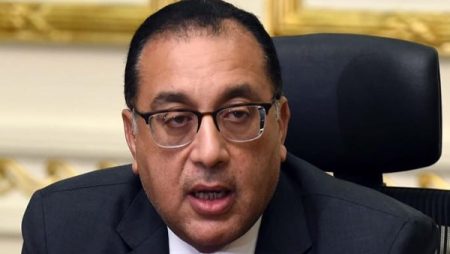رئيس الوزراء : إدخال أي بئر للغاز بالصحراء الغربية حيز الإنتاج حال اكتشافه