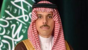 وزير الخارجية السعودي يبحث مع نظيره اليوناني علاقات التعاون بين البلدين