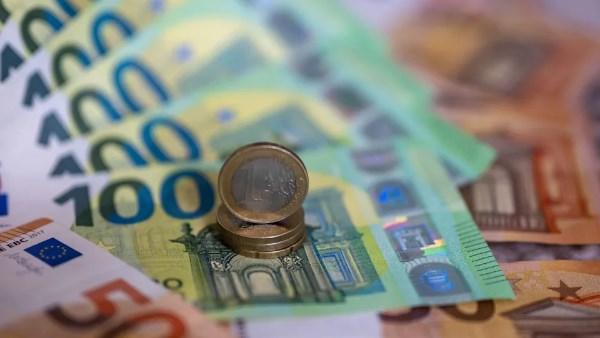 انخفاض مؤشري ثقة المستهلك والشركات بإيطاليا خلال سبتمبر