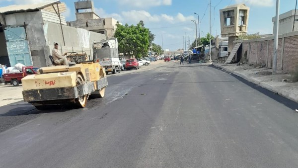 محافظ الإسكندرية يوجه برفع كفاءة الطرق وصيانة 14 شارعا وموقعا بالأحياء