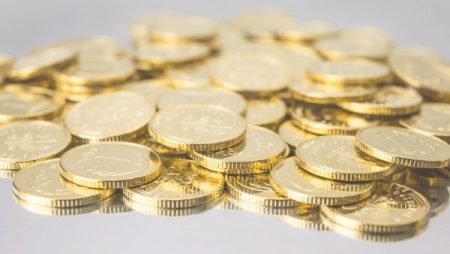 هل يجوز شراء الذهب والفضة عن طريق الإنترنت؟.. الإفتاء توضح