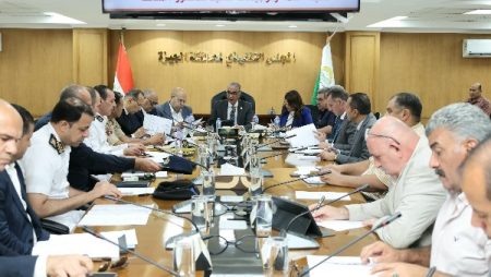 محافظ الجيزة: صيانة شاملة ورفع كفاءة 54 مدرسة بتكلفة 310 ملايين جنيه