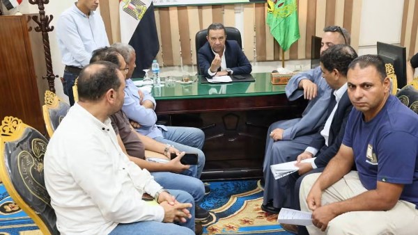 7 ساعات لقاءات.. محافظ المنوفية يدشن المرحلة الثانية من مبادرة كلنا عندك