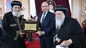 البابا تواضروس يحتفل باليوبيل الذهبي لإيبارشية ملوي بحضور محافظ المنيا