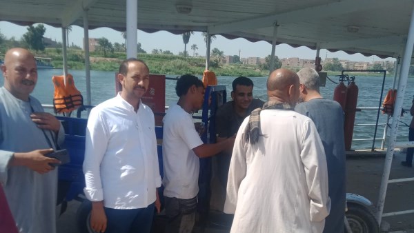 محافظ أسيوط: متابعة انتظام العمل بالعبارة النهرية بقرية القصير بالقوصية لتيسير حركة المواطنين محافظ أسيوط: متابعة انتظام العمل بالعبارة النهرية بقرية القصير بالقوصية لتيسير حركة المواطنين
