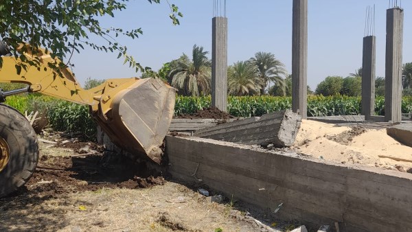 محافظ أسيوط: لا تهاون مع التعديات.. إزالة 40 حالة تعد ومخالفة محافظ أسيوط: لا تهاون مع التعديات.. إزالة 40 حالة تعد ومخالفة