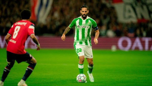 ريال بيتيس يقلب الطاولة على ليل ويحقق فوزًا مثيرًا في دوري أبطال أوروبا