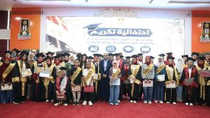 موجز أخبار الوادي الجديد.. المحافظ تكرّم أوائل الشهادات العامة والأزهرية والتعليم الفني.. 11 رحلة عمرة ومكافآت مالية مُجزية