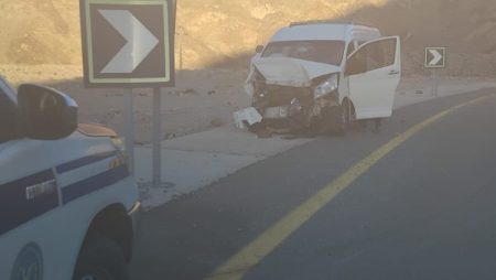 4 ضحايا و9 مصابين في تصادم ميكروباص وملاكي بطريق وادي فيران بجنوب سيناء .. صور