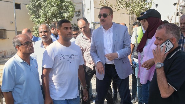 بتكلفة 270 مليون جنيه.. محافظ بورسعيد يتفقد تطوير «خالد بن الوليد» و«عمر بن الخطاب» بحي الزهور .. صور بتكلفة 270 مليون جنيه.. محافظ بورسعيد يتفقد تطوير «خالد بن الوليد» و«عمر بن الخطاب» بحي الزهور .. صور