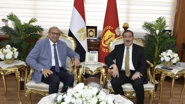 محافظ بورسعيد يستقبل رئيس الغرفة التجارية والسكرتير العام للاتحاد العام للغرف التجارية المصرية محافظ بورسعيد يستقبل رئيس الغرفة التجارية والسكرتير العام للاتحاد العام للغرف التجارية المصرية