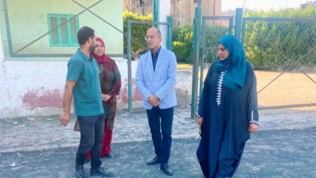 مدير المديرية يتفقد مركز شباب كفر البطيخ بدمياط بعد حل مجلس إدارته