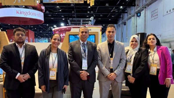 سوق السفر العربي .. مصر للطيران تستعرض خطط تحديث أسطولها وتطوير خدماتها الرقمية