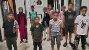 القبض على 9 أشخاص يستغلون 12 طفلا في أعمال التسول بالقاهرة