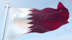 فيتش ترفع قطر من قائمة المراقبة السلبية وتبقي على تصنيفها السيادي عند AA