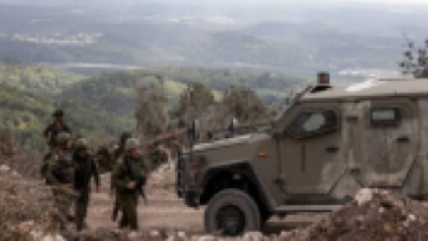 جيش الاحتلال يعتقل 3 من أفراد الشرطة الفلسطينية
