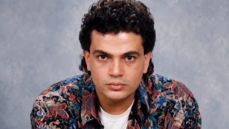 بصورة من ألبوم «متخافيش».. عمرو دياب يشارك في تريند الثمانينيات