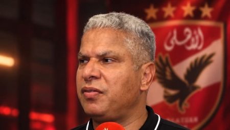 وائل جمعة: صفقات جديدة وغيابات مؤثرة وراء عدم استقرار الأهلي والقادم أفضل