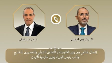 وزير الخارجية ونظيره الأردني يقدمان التعازي في ضحايا حادث جنوب سيناء