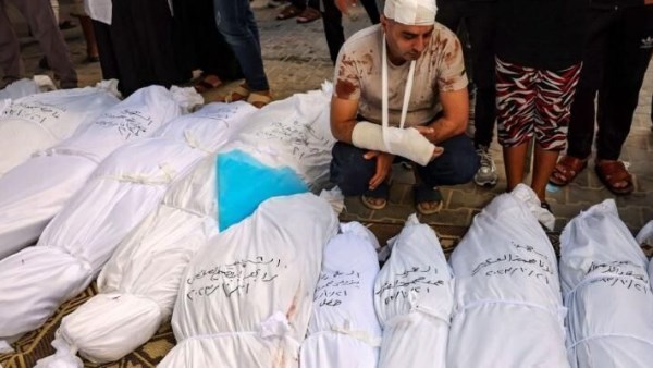 جيش الاحتلال يشن 12 غارة على غرب مدينة غزة