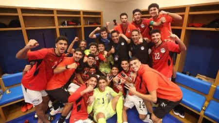 فرحتنا غير.. احتفالات لاعبي منتخب مصر للشباب بعد الفوز على ليبيا
