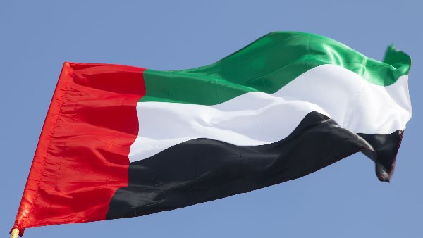 الإمارات: إغلاق الشواطئ والمناطق الساحلية في أم القيوين بعد تسرب نفطي
