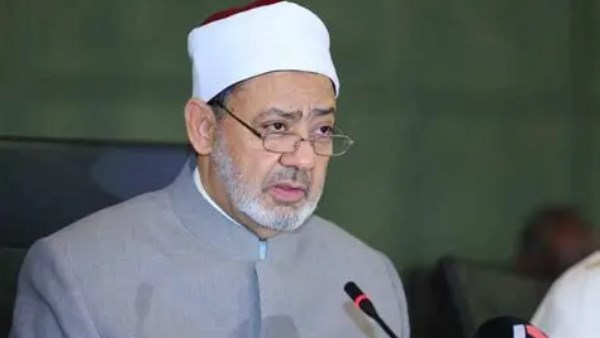 وزير التسامح والتعايش بالإمارات: شيخ الأزهر إمامٌ مرموق يقود رسالة السلام والتعايش