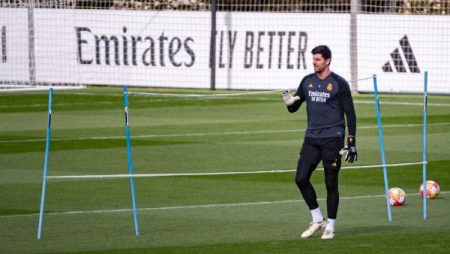 ريال مدريد يتوصل لاتفاق لتمديد عقد كورتوا حتى 2028