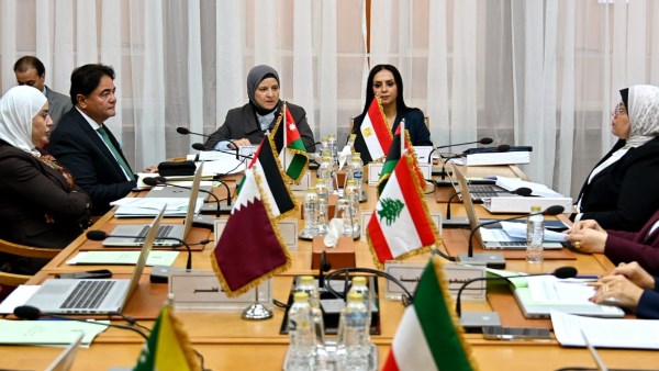 وزيرة التضامن تدعو الدول العربية إلى إعطاء الأولوية لدعم الفئات الأولى بالرعاية