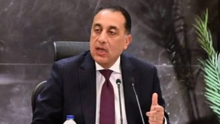 رئيس الوزراء يفتتح فعاليات معرض “تراثنا” للحرف اليدوية والتراثية