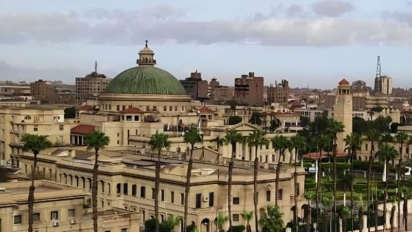 حقوق القاهرة تحصد المركز الثاني في المرافعات الحضورية بالمحكمة الصورية العربية الإقليمية لحقوق الإنسان