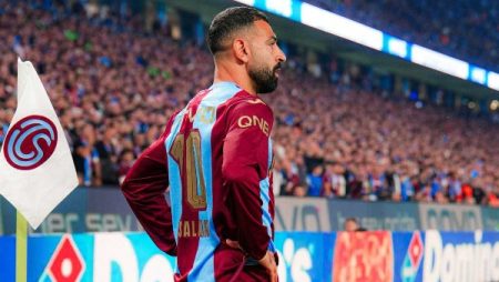 ثاني لاعب مصري.. صلاح يكتب اسمه في تاريخ طرابزون سبور أمام بشكتاش