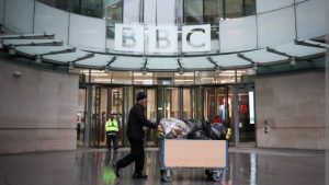 القضاء الأمريكي يأمر ترامب بالخضوع للاستجواب في دعواه ضد BBC