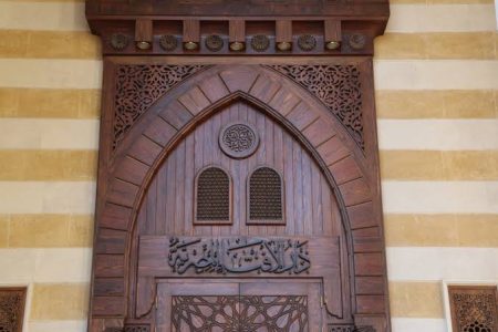 فتاوى تشغل الأذهان.. ماذا يفعل من ترك الصلاة فترة ثم تاب؟.. وما حكم تصغير الأنف بغرض التجميل.. وهل يجوز جمع الصلاة في السفر
