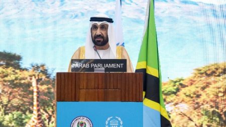 إيران تعترض على إدانة البرلمان العربي لهجمات الحوثي على السعودية