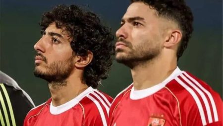 ولا جنيه زيادة.. إعلامي يكشف موقف الأهلي من تجديد هاني وياسر