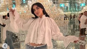 جوري بكر تخطف الأنظار بهذه الإطلالة