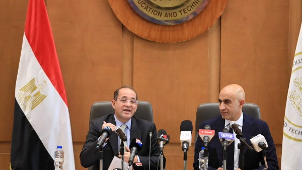 أخبار سارة للمدرسين.. 5 آلاف جنيه زيادة للمعلم المساعد و6 آلاف جنيه لكبير المعلمين