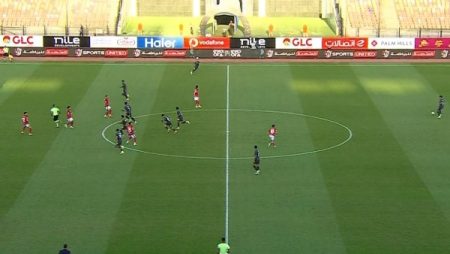 الشوط الأول.. الأهلي يتقدم بهدف نظيف على مودرن سبورت بالدوري