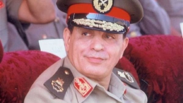 المشير عبد الحليم أبو غزالة.. رحلة قائد من ساحات القتال إلى قيادة القوات المسلحة