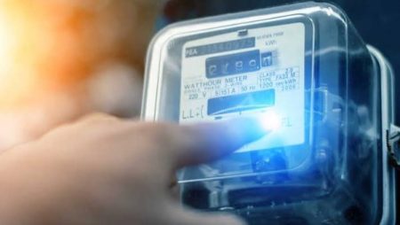 وزير الكهرباء: أتفهم شكاوى المواطنين من ارتفاع الفواتير