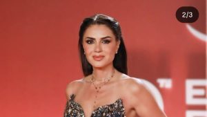 بفستان لافت.. نجلاء بدر بإطلالة تبرز رشاقتها في اليوم الخامس من مهرجان الجونة