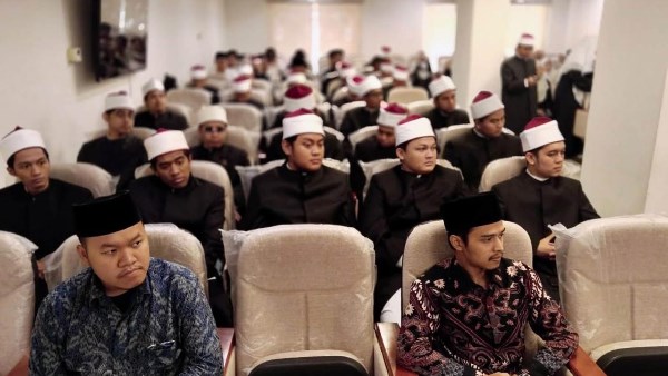 تنمية المهارات الدعوية.. أكاديمية الأزهر العالمية تختتم دورة خريجي إندونيسيا.. صور